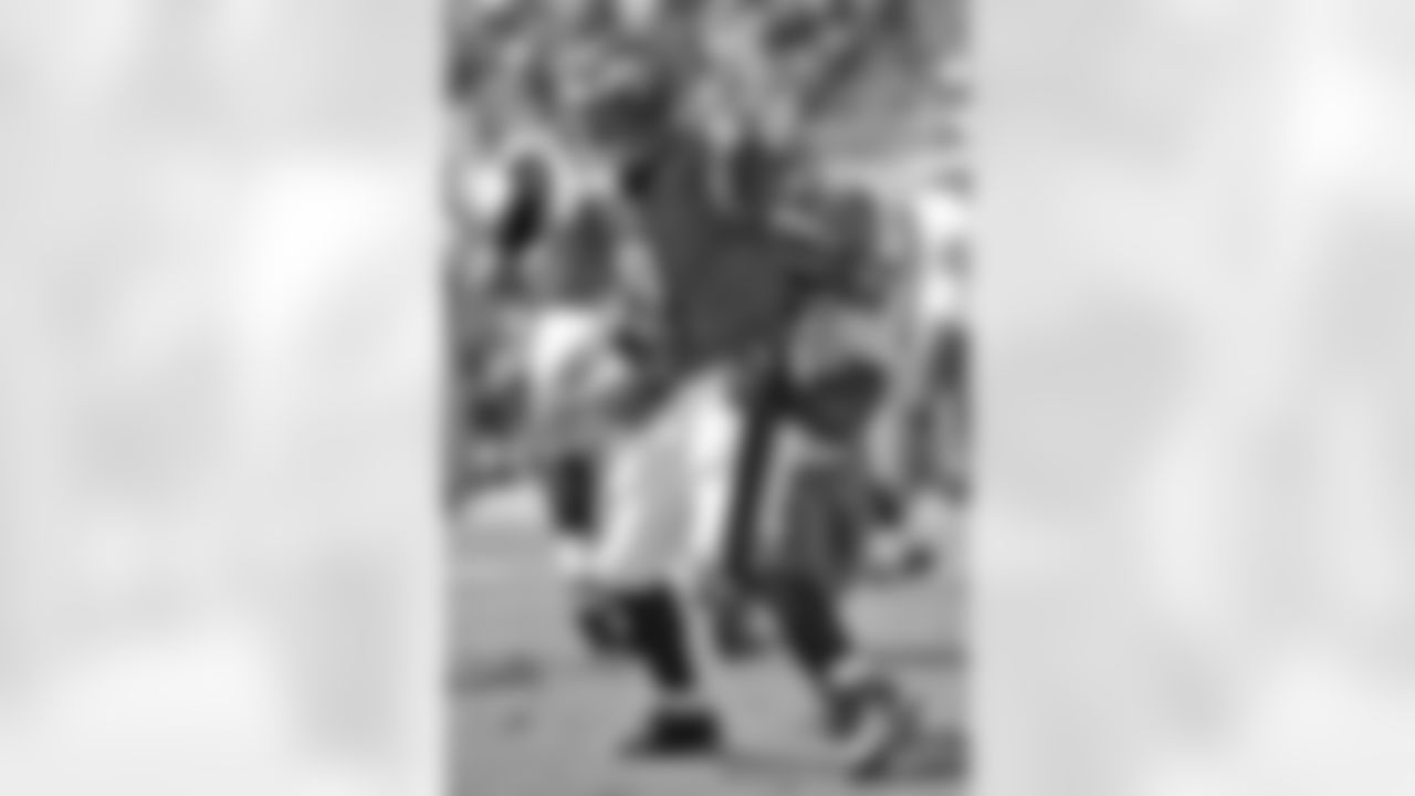 LB Levonte David