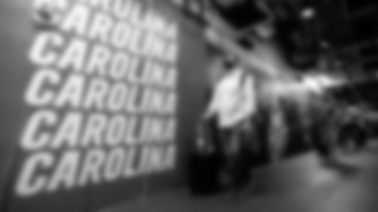 Atlanta Falcons offensive guard Chris Lindstrom #63 arrives for the game against the Carolina Panthers on October 29, 2020. (Photo by Austin Hittel/Atlanta Falcons)