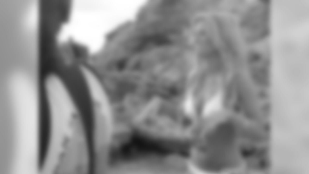 Naiz B. // Atlanta Falcons Cheerleaders Swimsuit Calendar Photo Shoot - Day 3 // 5/28/11 // Bermuda -