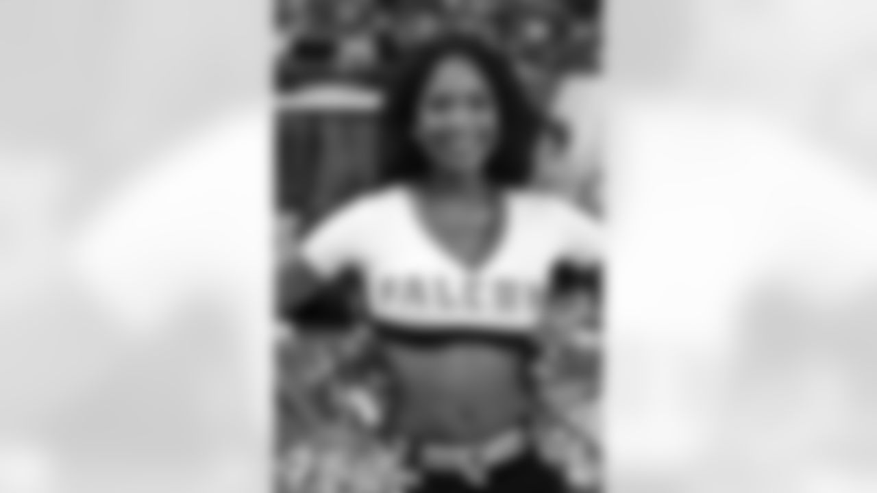 Kelly P. // Falcons vs. Dolphins - Cheerleaders // August 12, 2011 // Atlanta -