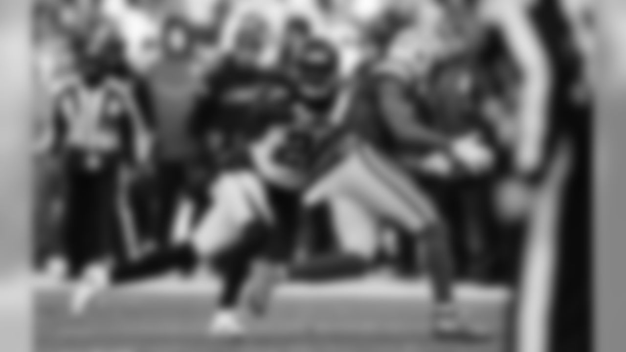 CB Desmond Trufant
Atlanta Falcons / Alika Jenner