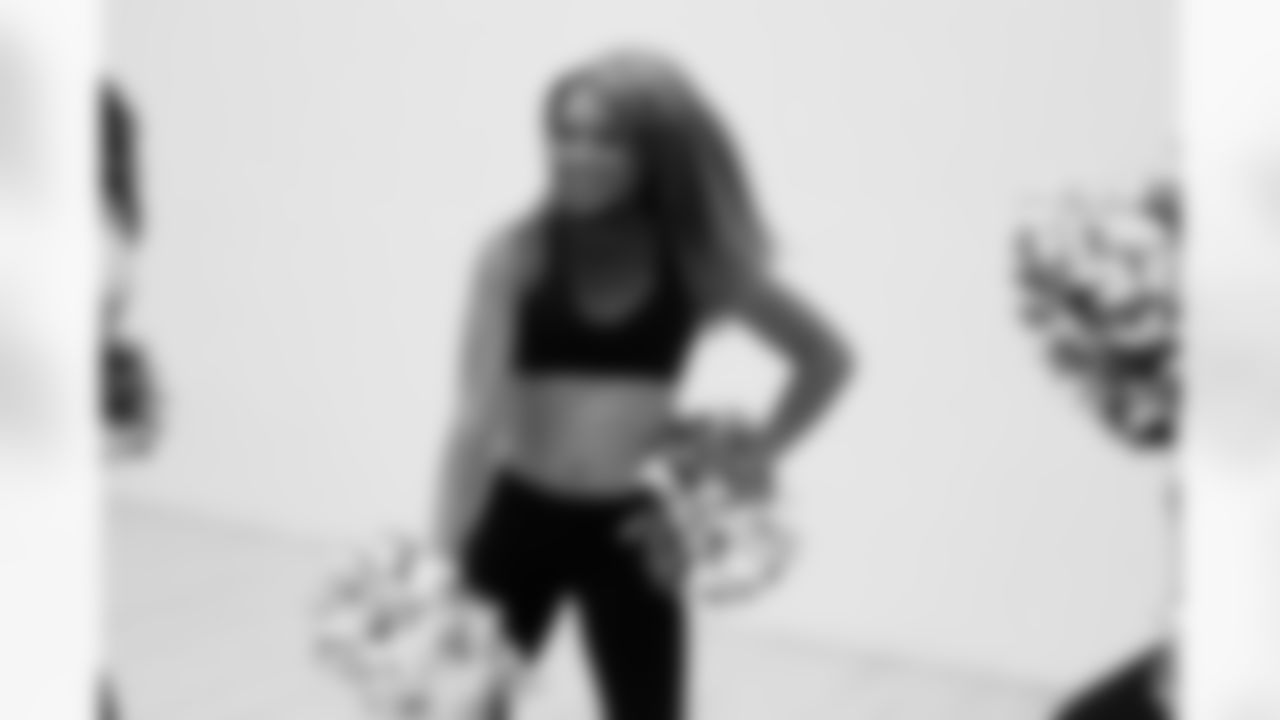 Kadija J. // Atlanta Falcons Cheerleaders Practice // 7/7/2011 // Atlanta -