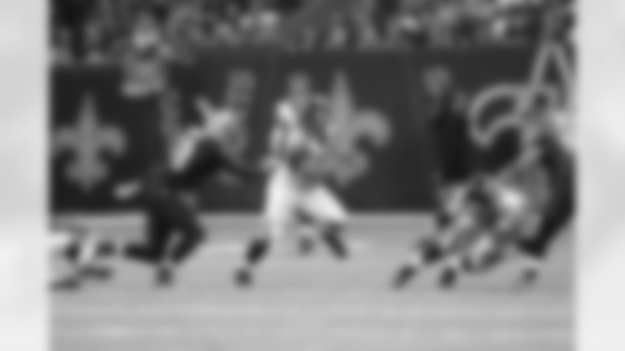 The Falcons and Saints face off in the Superdome for a shot at the NFC South title // Falcons at Saints - 2011 // Dec. 26, 2011 // New Orleans -