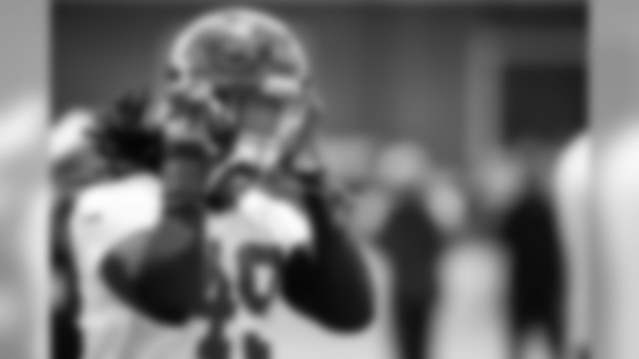 LB Tre' Crawford