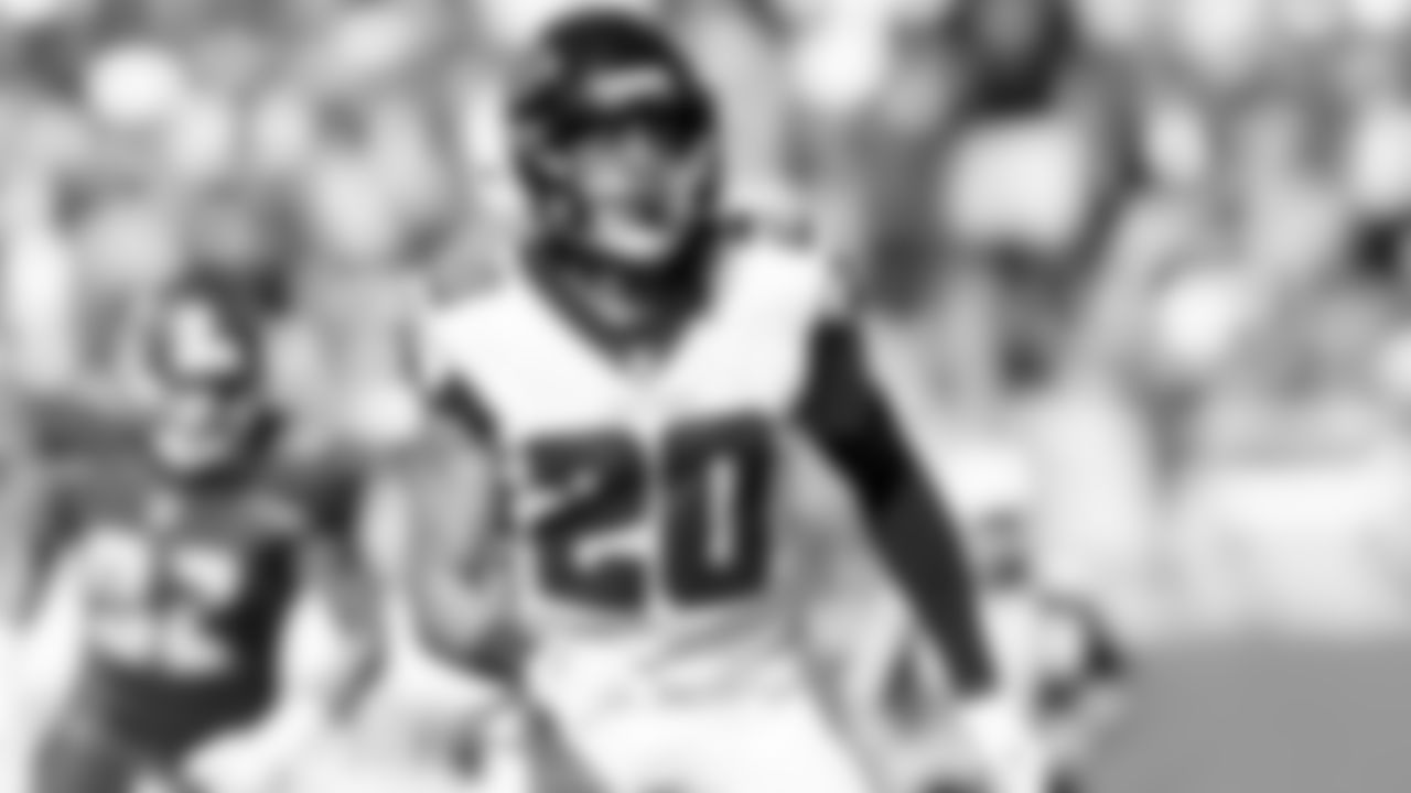 CB Isaiah Oliver