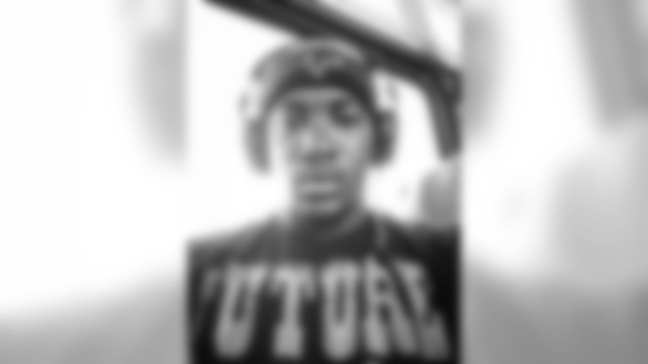 This headphone/skull cap selfie is brought to you by cornerback Robert Alford