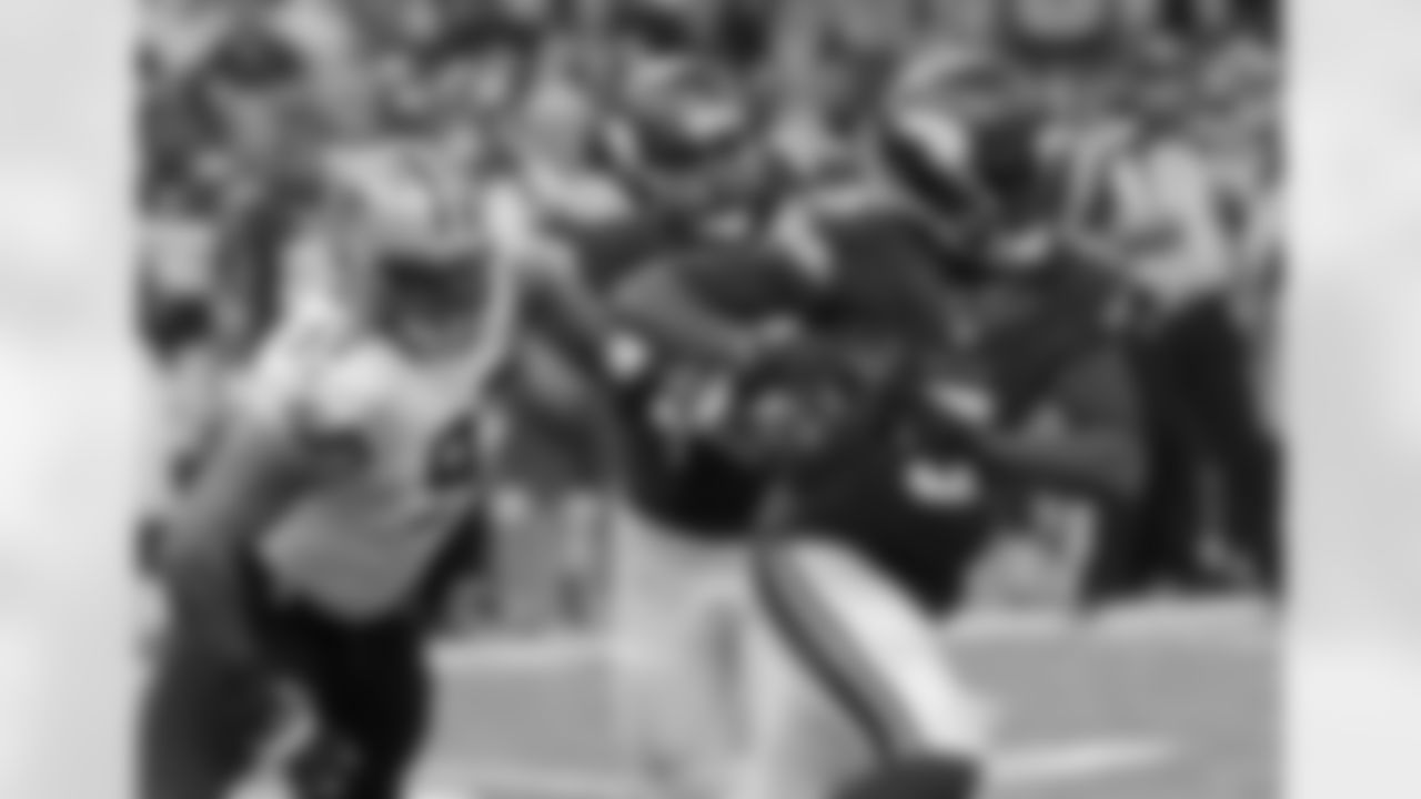 It's Teddy time. Vikings' rookie QB Teddy Bridgewater is getting his first start of his NFL career on Sunday after QB Matt Cassel suffered a foot injury in the last game. Ranked 31st in net passing yards so far this season, Bridgewater has an opportunity to step-up and prove himself, and with receivers like Cordarrelle Patterson and veteran Greg Jennings, Bridgewater could rack up the yards.