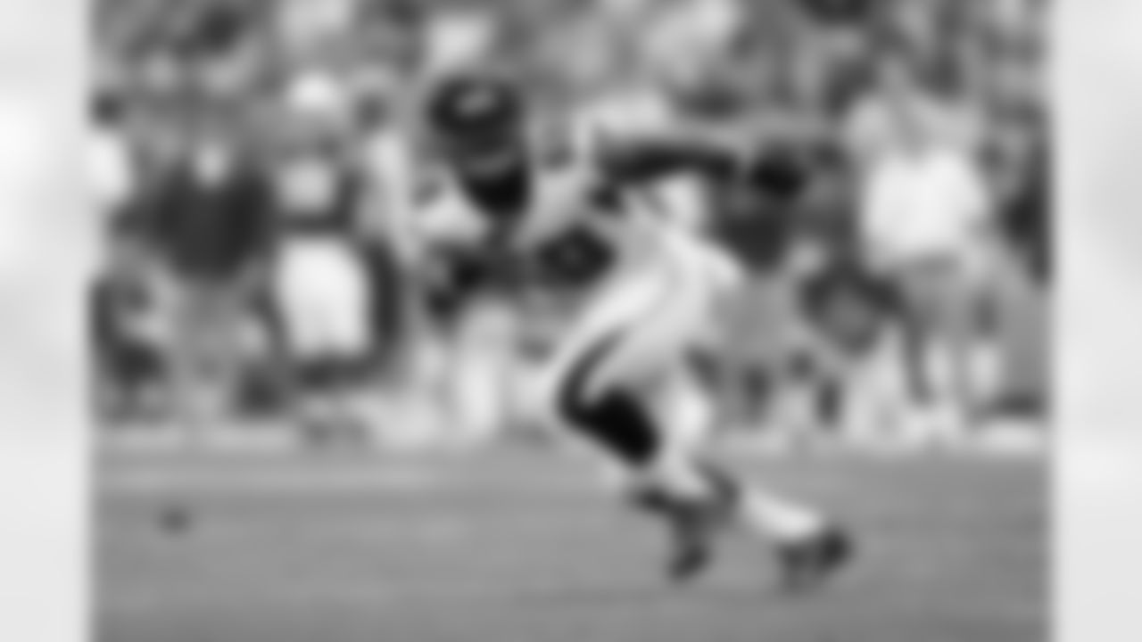LB Joplo Bartu enters this game against the Panthers with 34 tackles and 2.5 sacks. What can Bartu do to disrupt a strong Panthers offense?