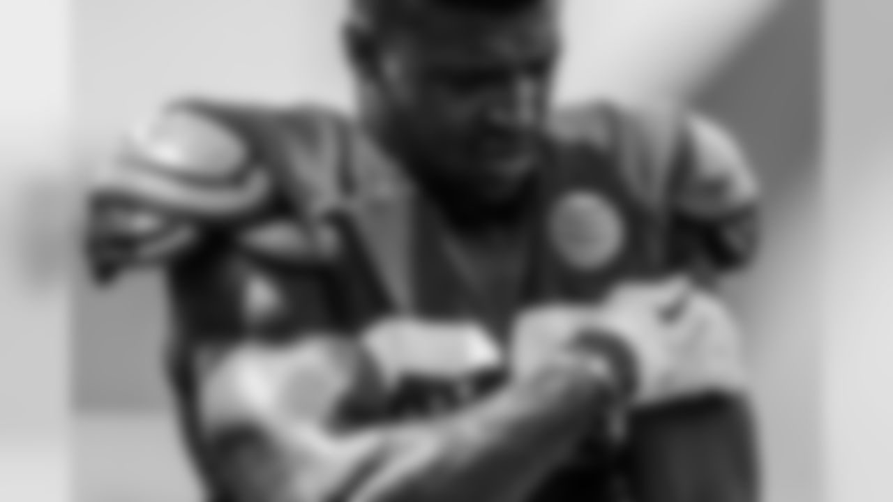 S Keanu Neal