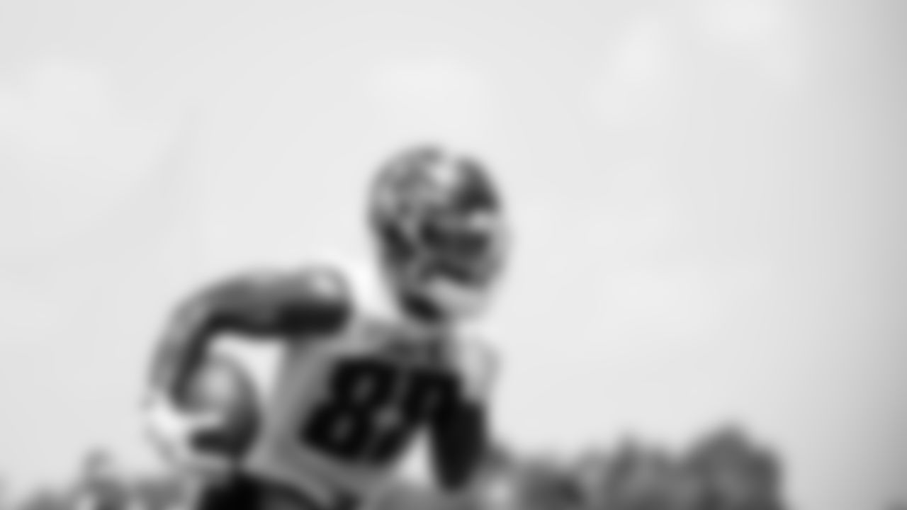 Atlanta Falcons wide receiver Frank Darby #88 runs with the ball during organized team activities in Phase III of the Atlanta Falcons offseason program on May 25, 2021.