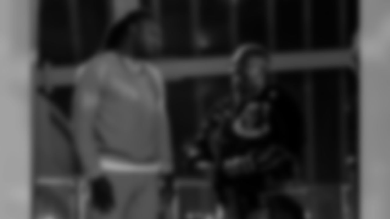 AF_20191123_Roddy-White-Surprise_KD1_9268