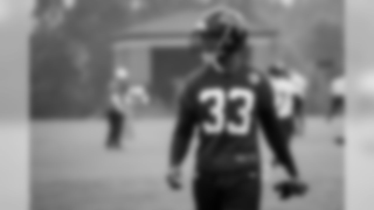 Atlanta Falcons defensive back Blidi Wreh-Wilson #33 looks on during practice. (Photo by Kara Durrette/Atlanta Falcons).