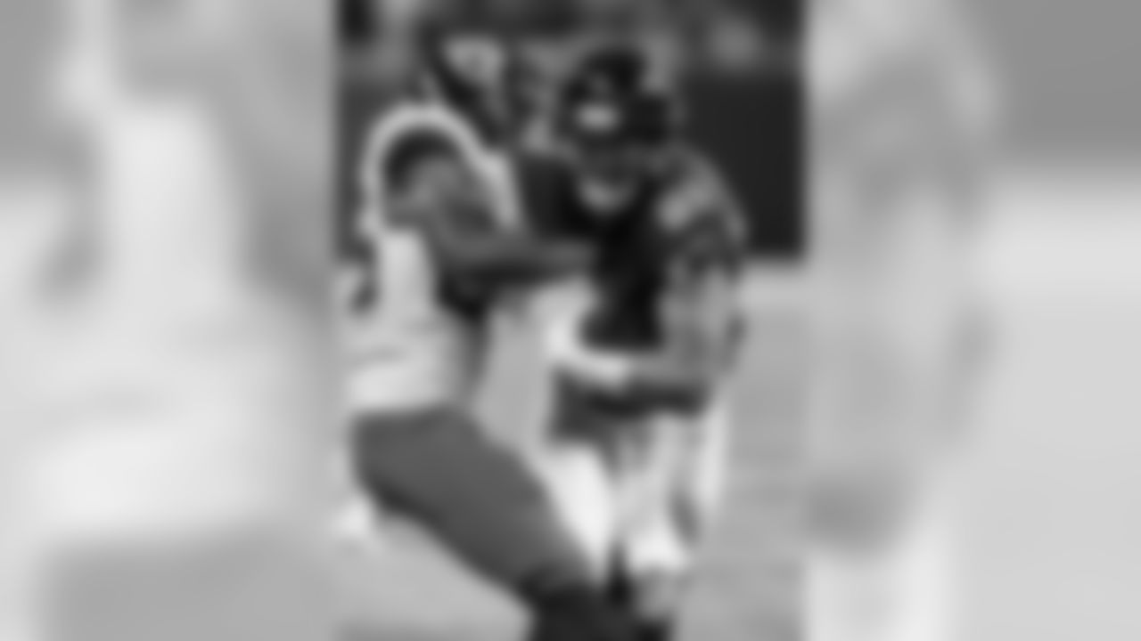 Atlanta Falcons tight end Austin Hooper #81 in action during the game against the Jacksonville Jaguars at Mercedes-Benz Stadium in Atlanta, GA, on Sunday December 22, 2019. (Photo by Kara Durrette/Atlanta Falcons)