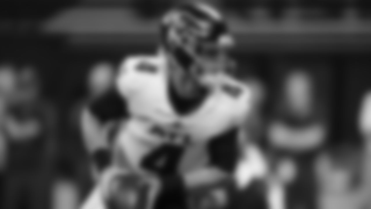 Atlanta Falcons quarterback Taylor Heinicke #4