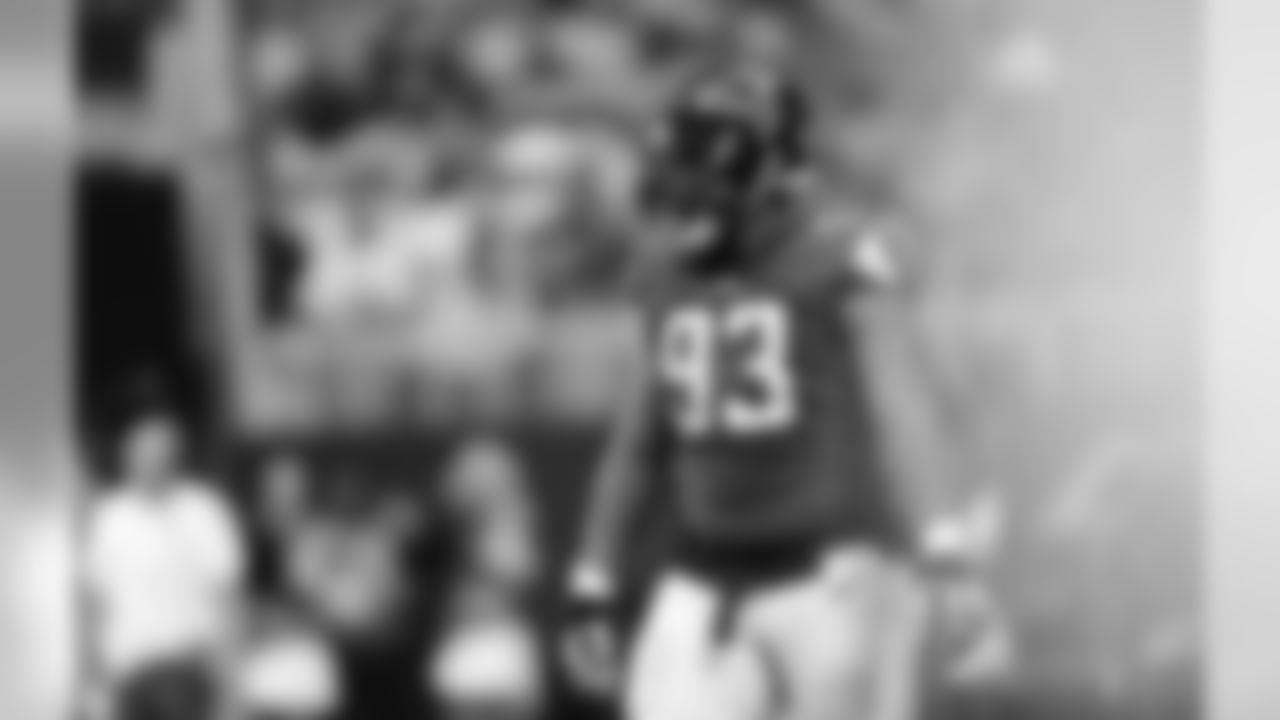 DT Garrison Smith