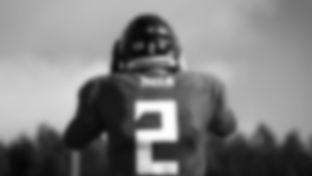 Atlanta Falcons quarterback Matt Ryan #2 during team practice at Atlanta Falcons Headquarters in Flowery Branch, Georgia, on Wednesday, December 8, 2021. (Photo by Shanna Lockwood/Atlanta Falcons)