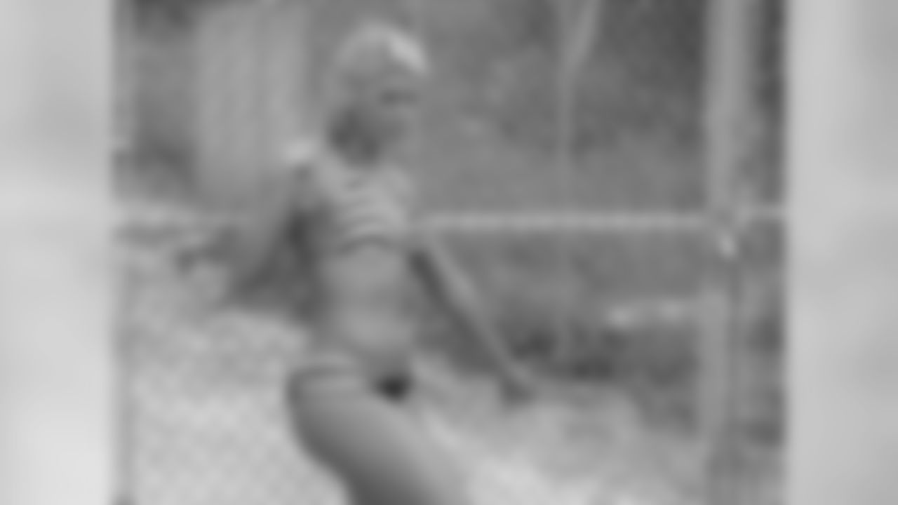 Reneau K. // 2011 Atlanta Falcons Cheerleaders Swimsuit Calendar Photo Shoot // 2011 // Bermuda -