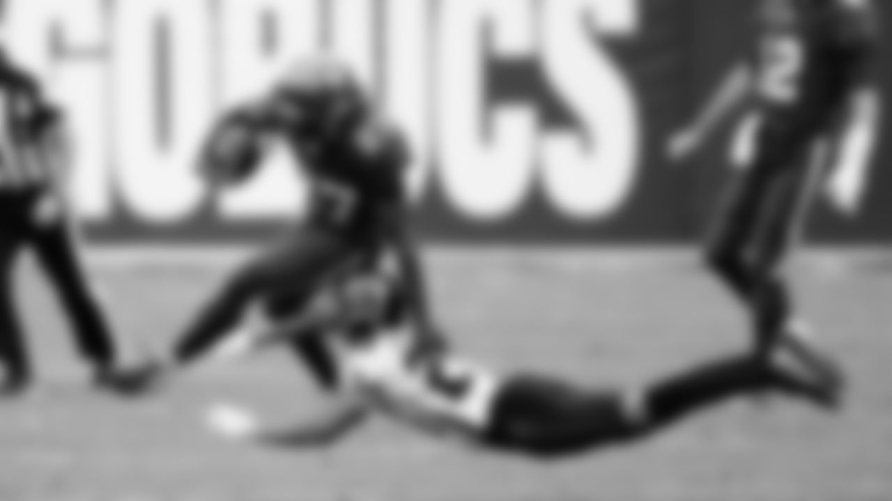 Atlanta Falcons cornerback A.J. Terrell #24 in action during the fourth quarter against the Tampa Bay Buccaneers on January 3, 2021.