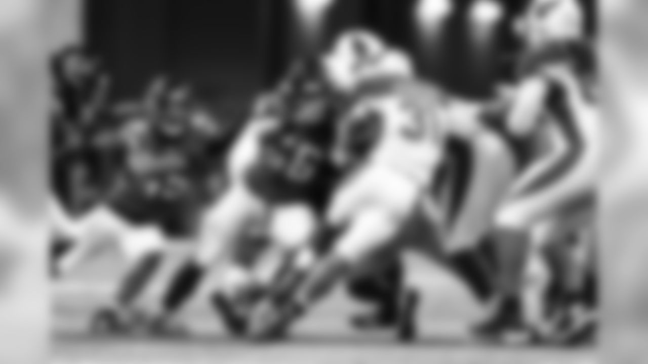 DE Steven Means
Atlanta Falcons / Lynn Bass