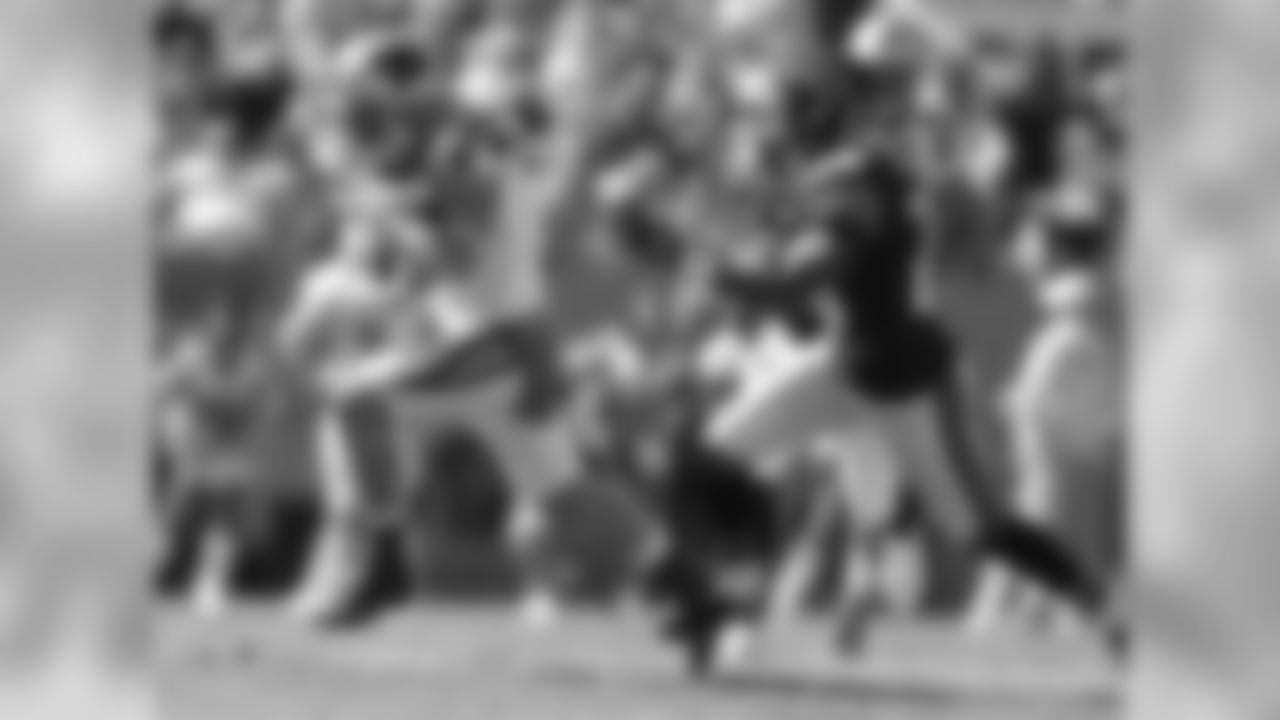 The Chicago Bears have seven interceptions and seven forced fumbles so far this season and CB Kyle Fuller leads the way with three interceptions and two of the forced fumbles. The Bears know how to get their hands on the ball and cause turnovers so ball security will be an emphasis in competing against this defense.