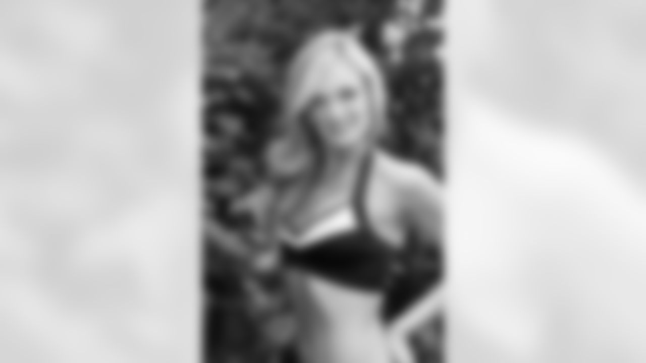 Brandy K. // 2011 Atlanta Falcons Cheerleaders Studio Shots // 2011 // Atlanta -