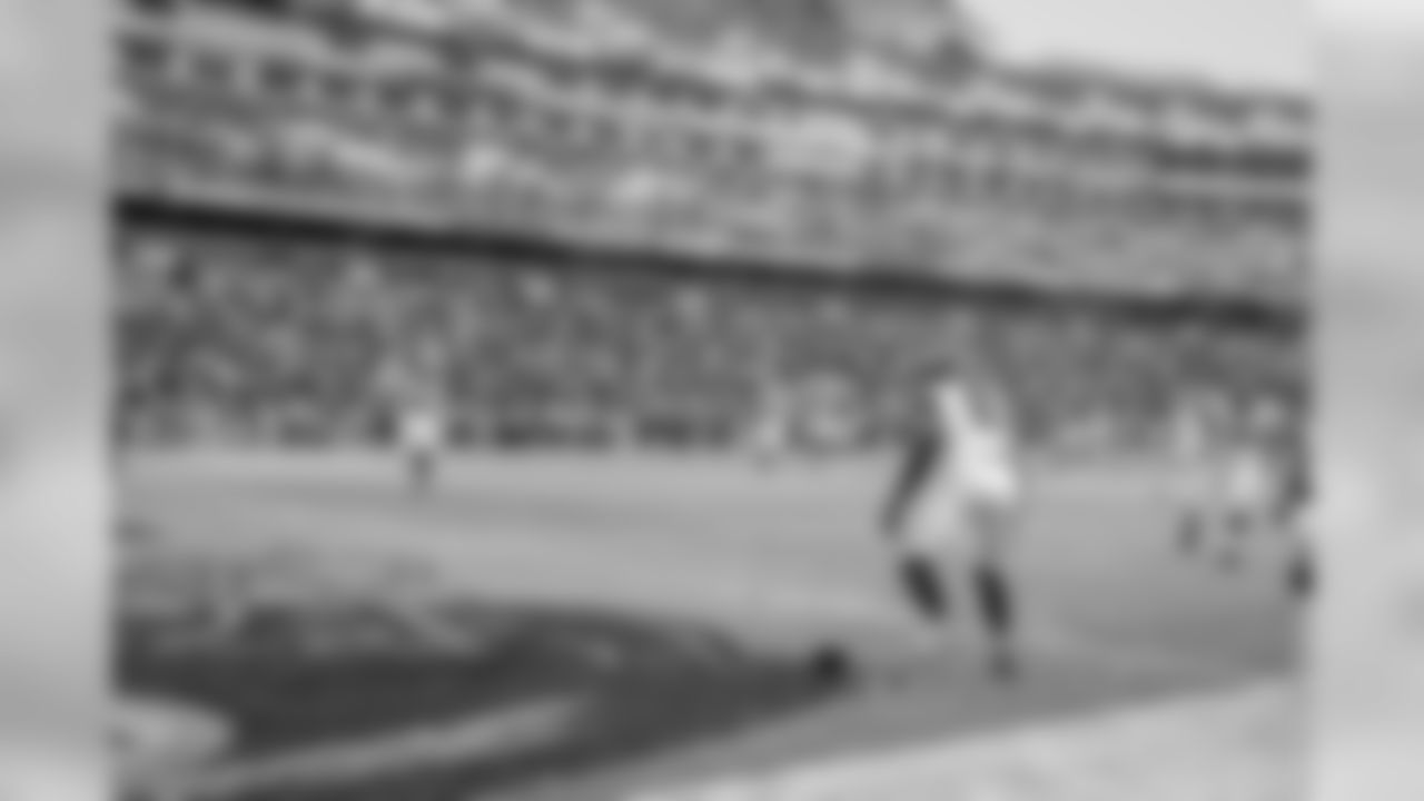 WR Julio Jones keeps going for his first touchdown of the 2018 season.