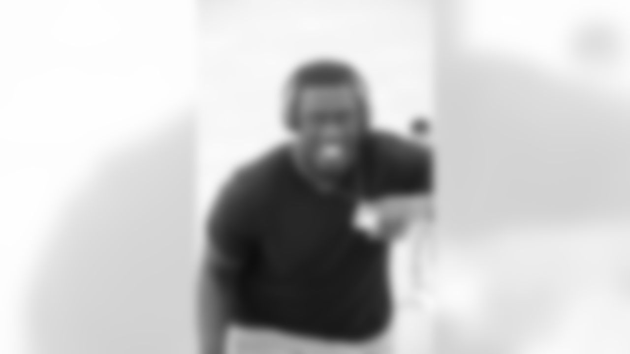 DT Joey Mbu