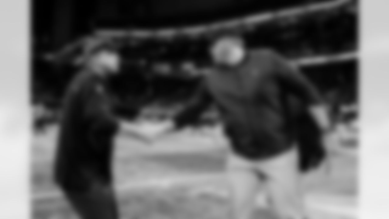 Atlanta Falcons head coach Arthur Smith shakes hands with Sains head coach Sean Taylor after the game against the New Orleans Saints at Mercedes-Benz Stadium in Atlanta, Georgia on Sunday, January 9, 2022. (Photo by Matthew Grimes/Atlanta Falcons)