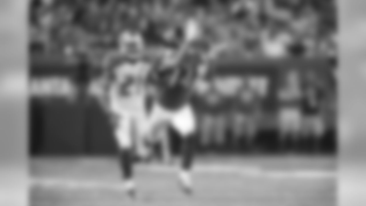 WR Eric Weems
