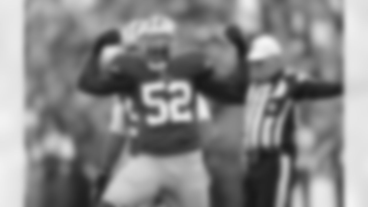 LB Patrick Willis