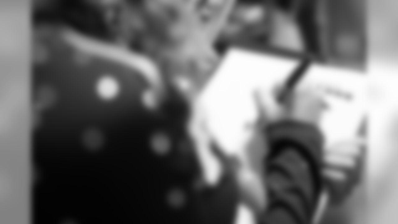CHOACaroling_KD_12172018_0034