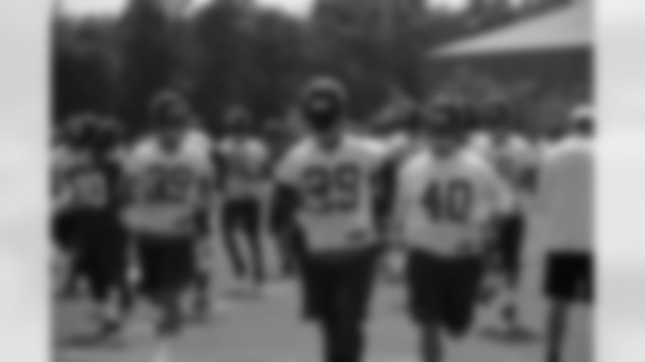 Shann Schillinger, Darrin Walls, and Pat Schiller run to their next drill // 2012 Atlanta Falcons Minicamp - Day 2 // June 20, 2012 // Flowery Branch, Ga. -