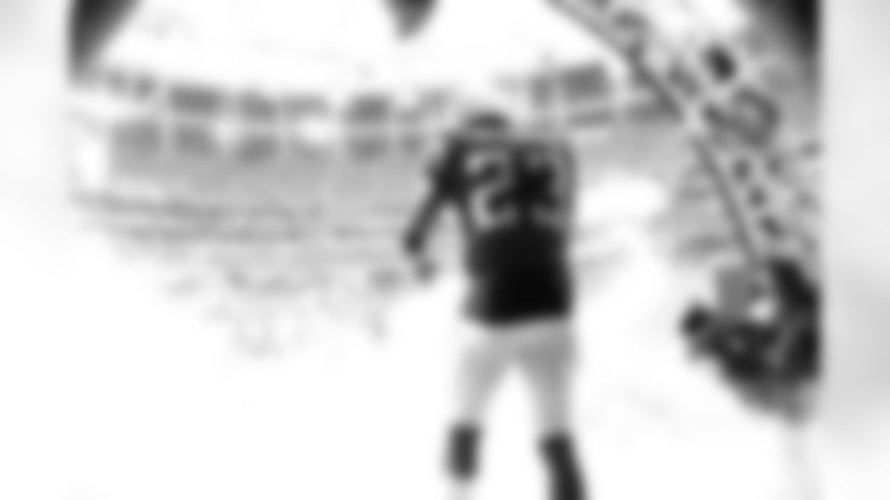 DB Robert Alford