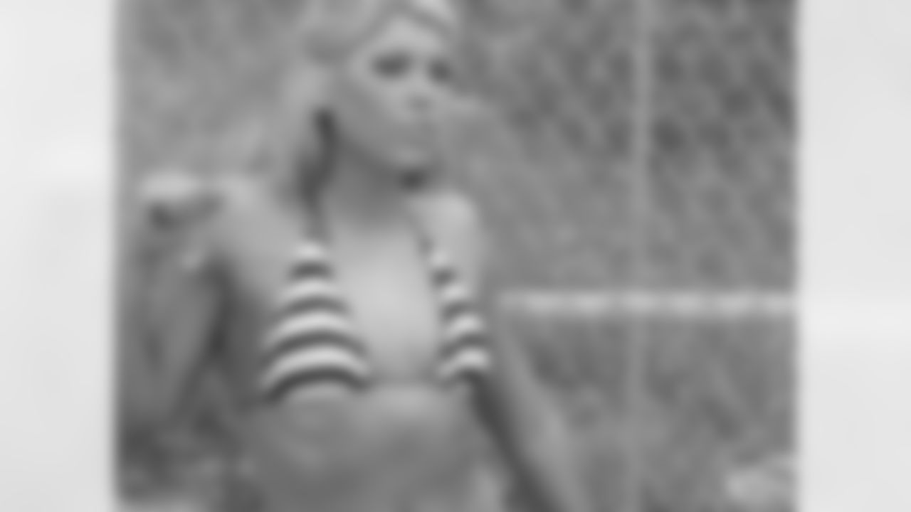 Reneau K. // 2011 Atlanta Falcons Cheerleaders Swimsuit Calendar Photo Shoot // 2011 // Bermuda -