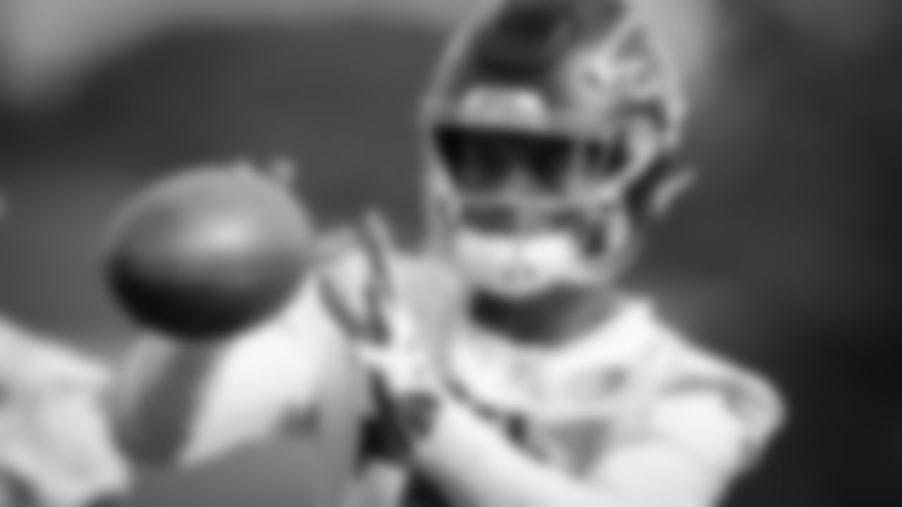 Atlanta Falcons strong safety Jaylinn Hawkins #32