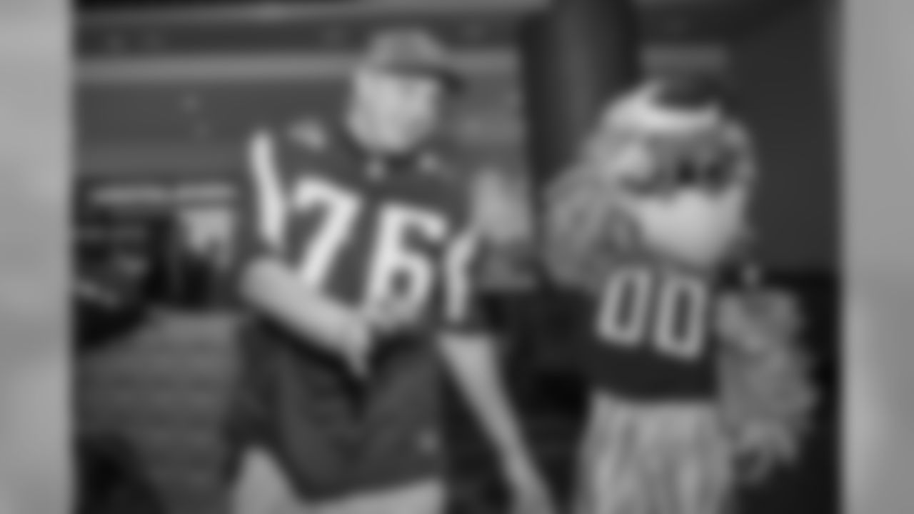 T Daniel Brunskill
Atlanta Falcons/Carmen Mandato