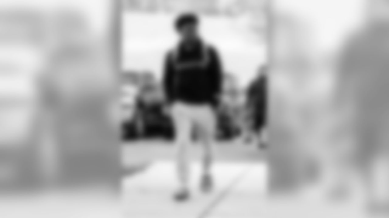 RB Kenjon Barner