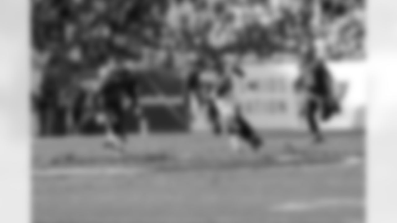 WR Harry Douglas beats the Bucs defense during the second half