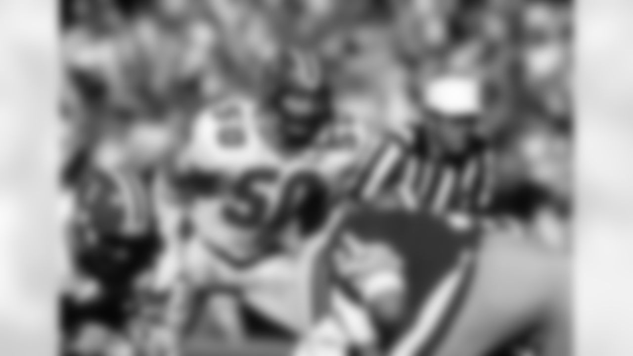 Falcons linebacker Buddy Curry eyes up the offense as Atlanta takes on the San Francisco 49ers