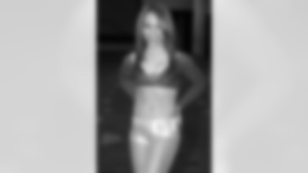 Kadija J. // 2011 Atlanta Falcons Cheerleaders Audition Finalists // 2011 // Atlanta -
