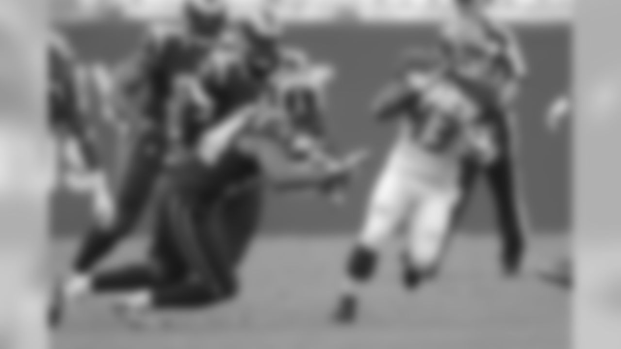 Buccaneers RB Doug Martin was inactive during last week's game against the St. Louis Rams and it was RB Bobby Rainey that has picked up the slack. The third year veteran ran for 144 yards against the Rams and ran for 163 yards during last year's Week 11 defeat of the Falcons. Holding Rainey back will be crucial for the Falcons' defense to pick up the win.