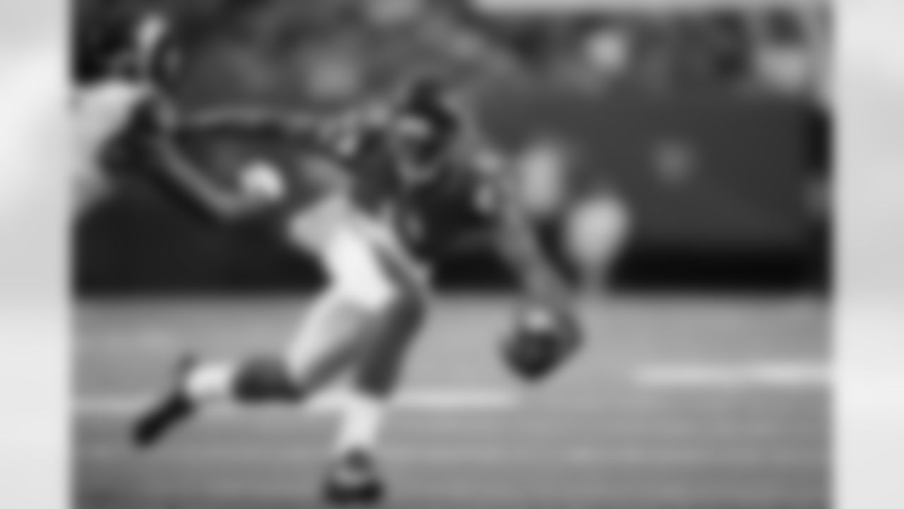 WR Julio Jones makes a move to get away from a defender