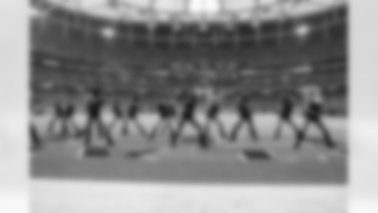 2009 Cheerleader Photos