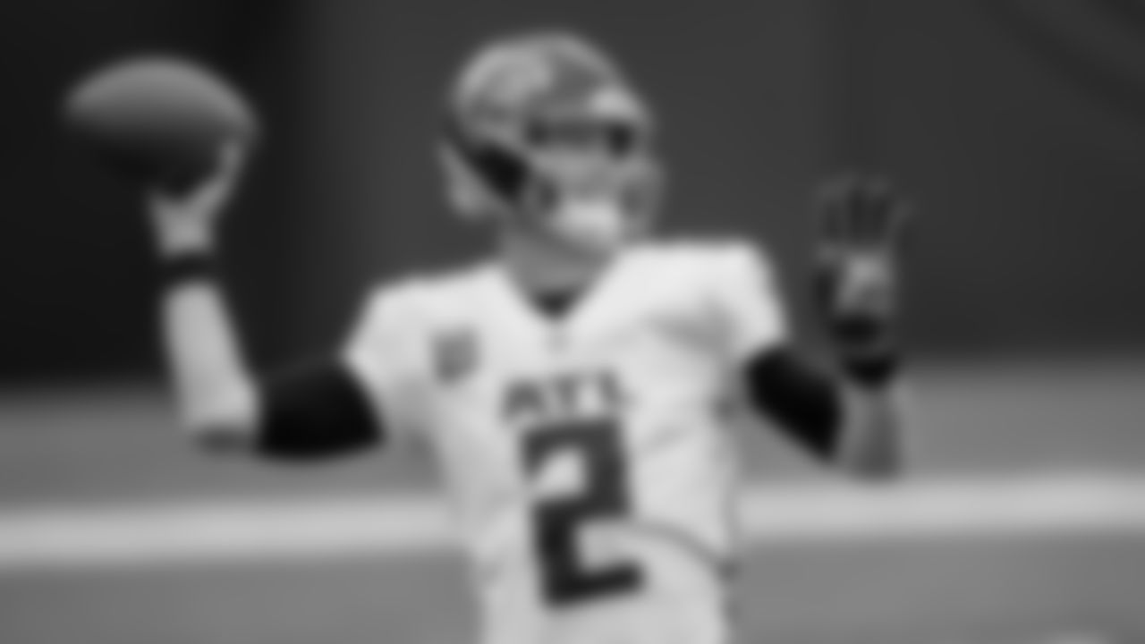 Atlanta Falcons quarterback Matt Ryan #2 warms up before the game against the Tampa Bay Buccaneers on January 3, 2021.