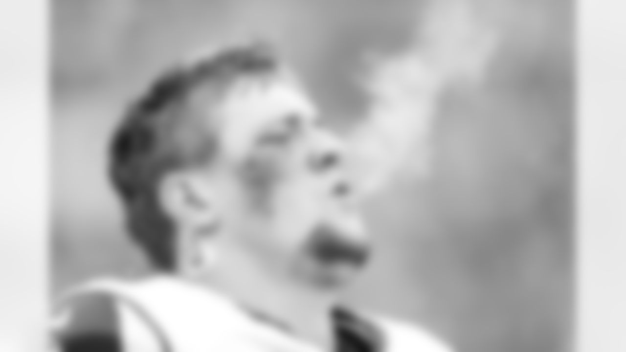 OT Ryan Schraeder