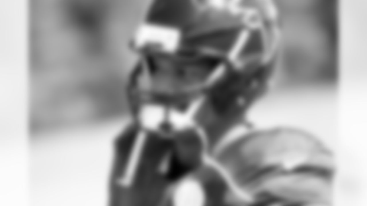 DE Osi Umenyiora