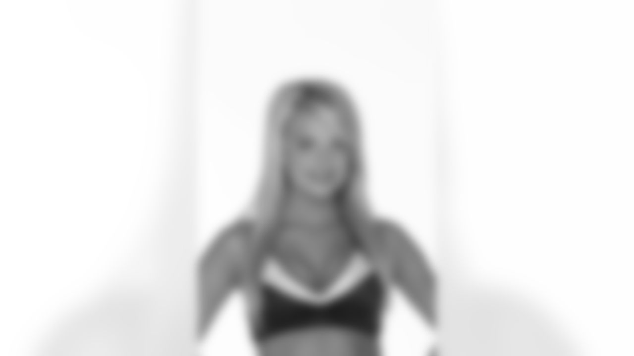 Falcons Cheerleaders 2010