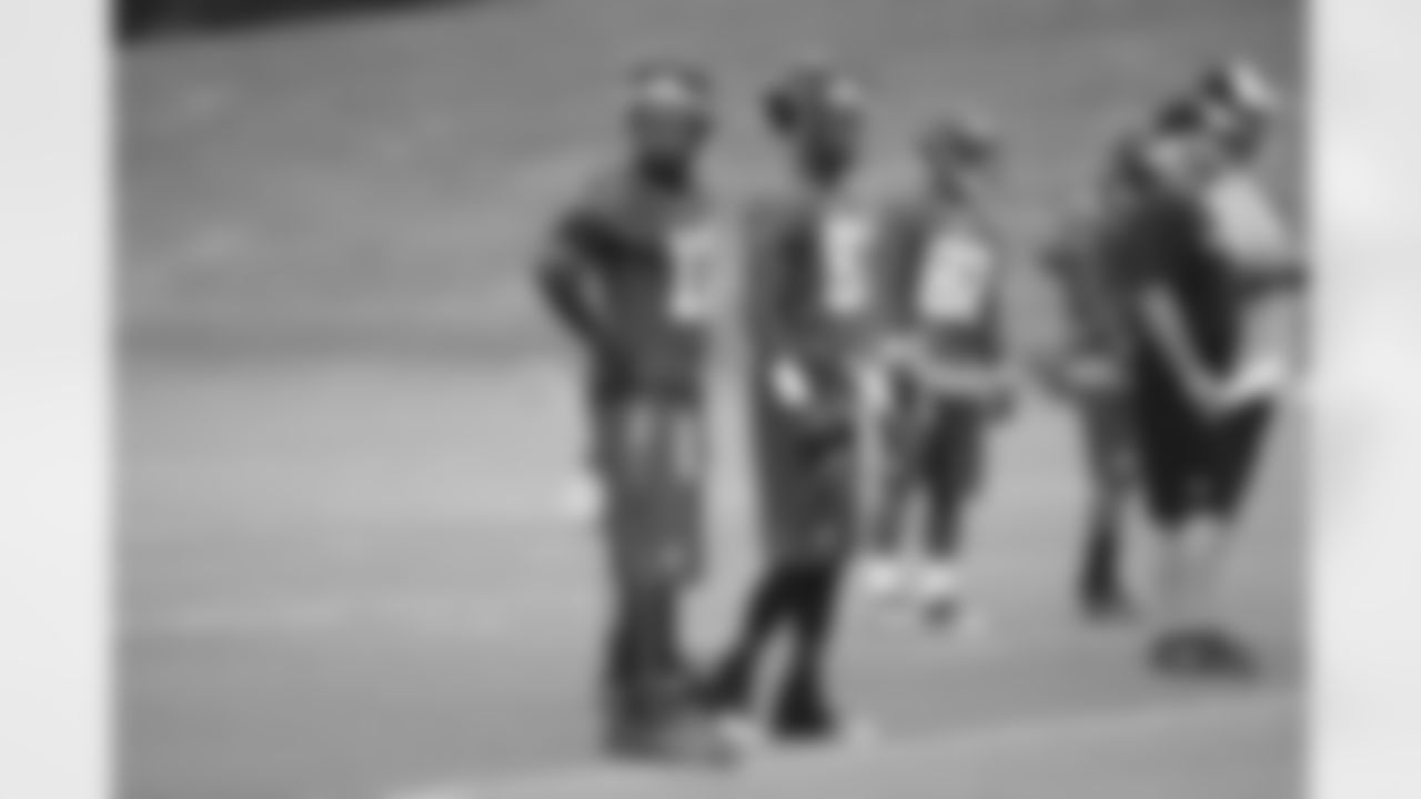 WR Devin Hester stands next to WR Harry Douglas