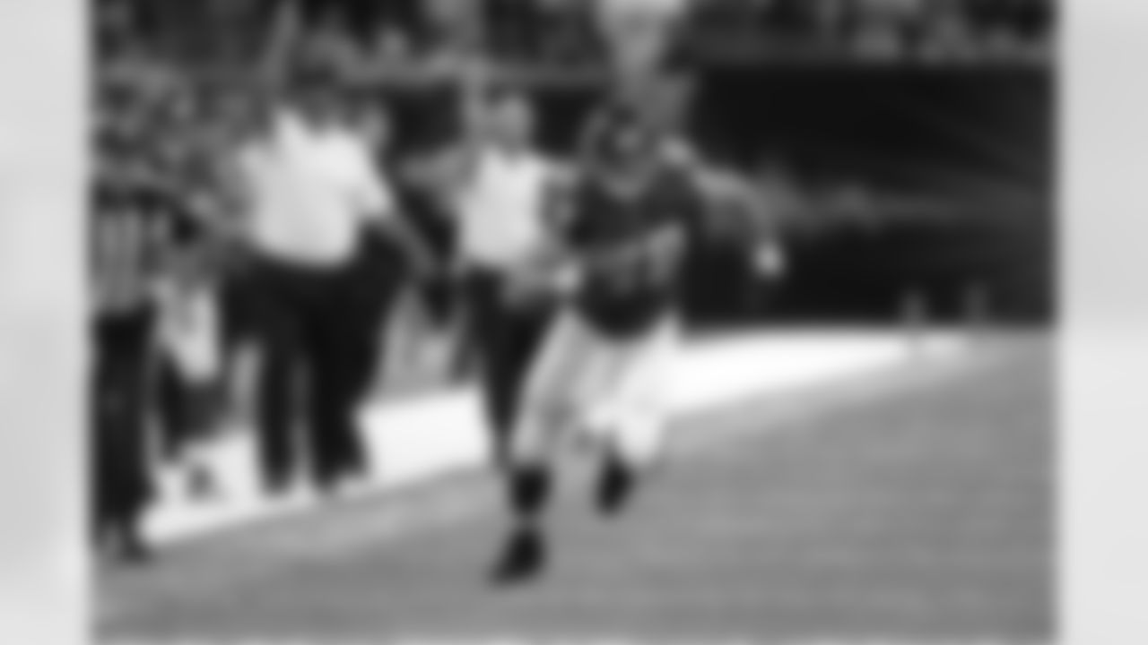 TE Tony Gonzalez