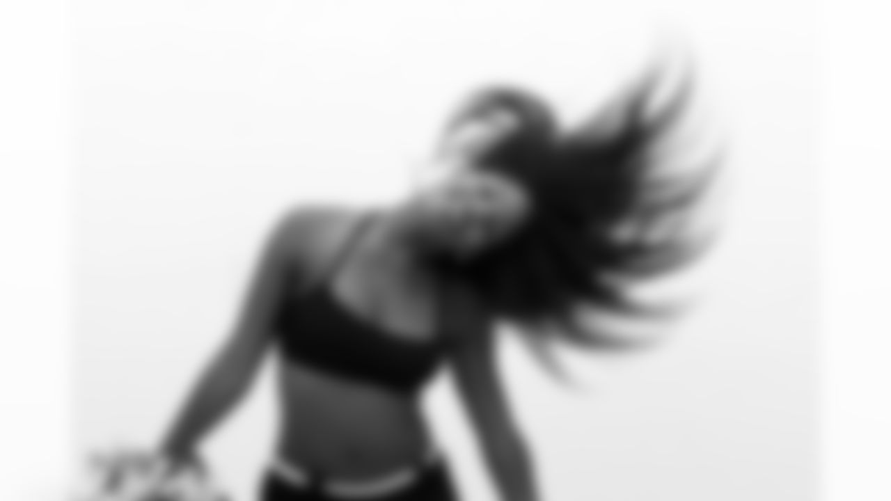 Kelly P. // Atlanta Falcons Cheerleaders Practice // 7/7/2011 // Atlanta -